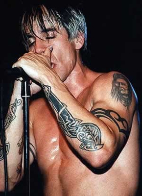 Anthony Kiedis (Red Hot Chili Peppers) – tetování