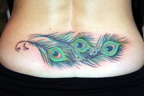 Tetování na spodní záda 2