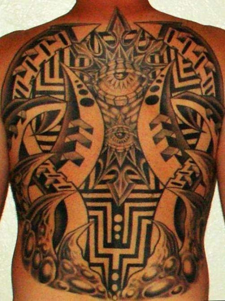 Tetování na horní záda 7