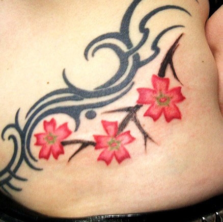 Motiv tetování na boky 12