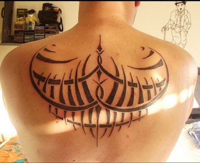 Tetování na horní záda 13
