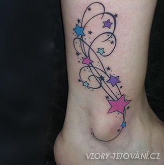 Motiv tetování na kotník 8