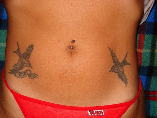 Motiv tetování na břicho 15