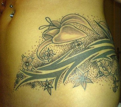 Motiv tetování na břicho 22