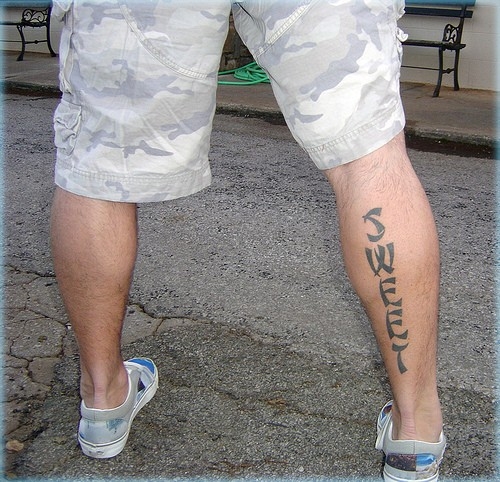 Motiv tetování na lýtko 11