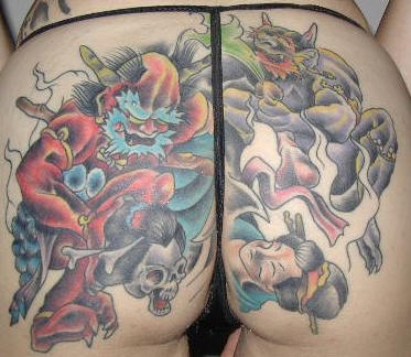 Motiv tetování na zadek 8