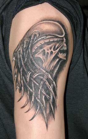 Motiv tetování na paže 36 – Mimozemšťan