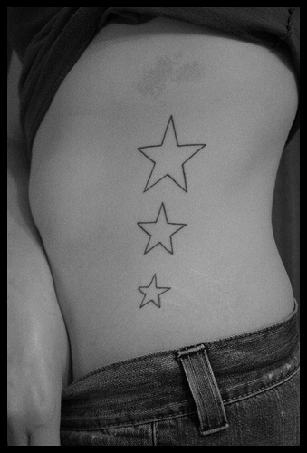 Motiv tetování na břicho 33