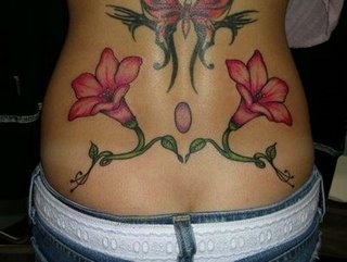 Tetování na spodní záda 8