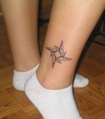 Motiv tetování na kotník 32
