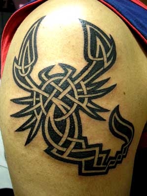 Motiv tetování na rameno 45