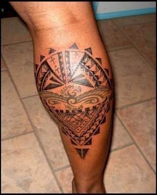 Motiv tetování na lýtko 22